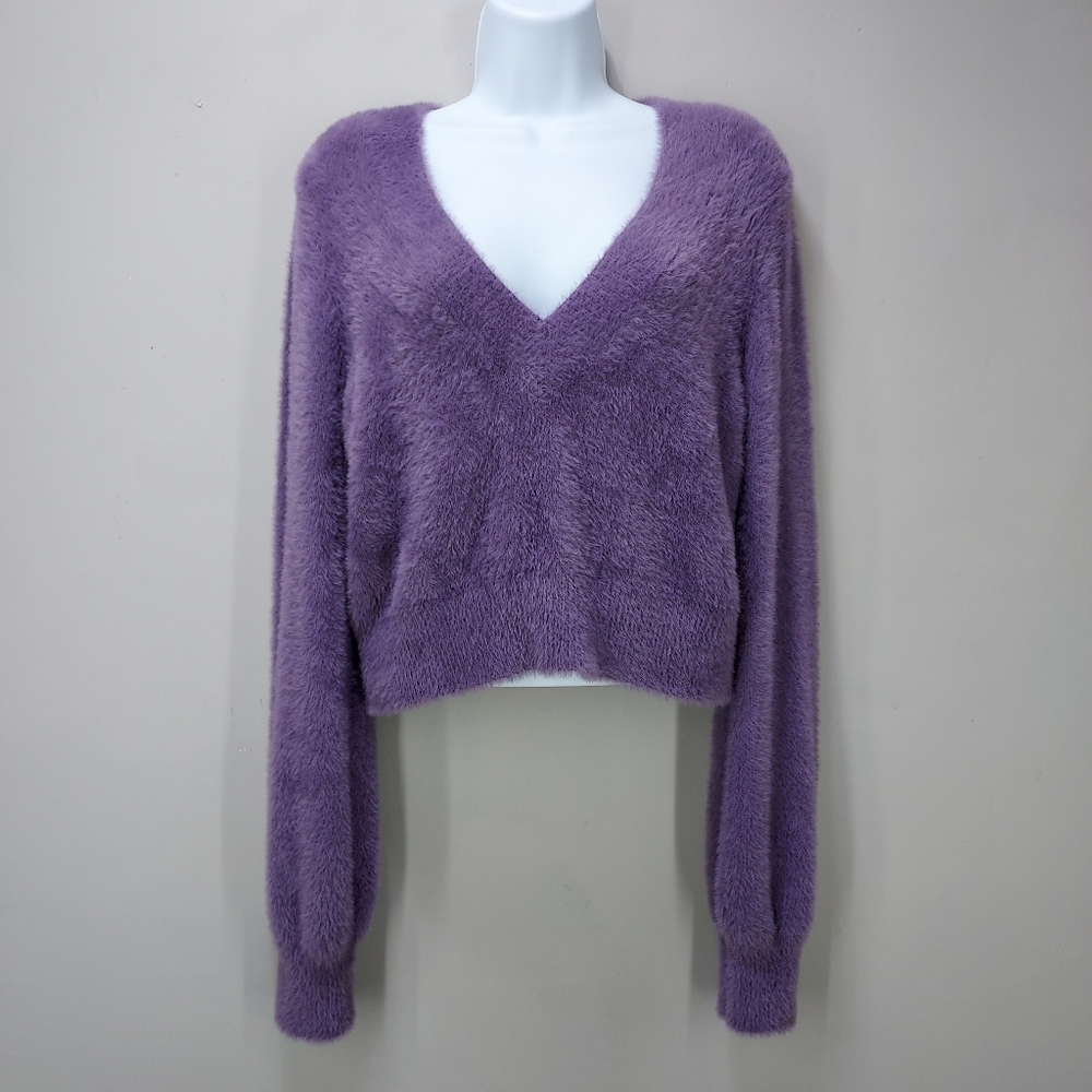 Sunday Best Kitten V-Neck Sweater